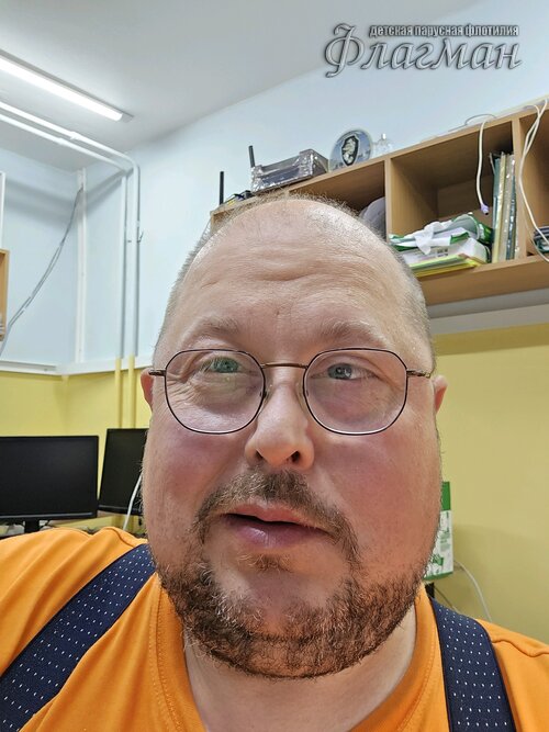318249fe.ID Photo.164433